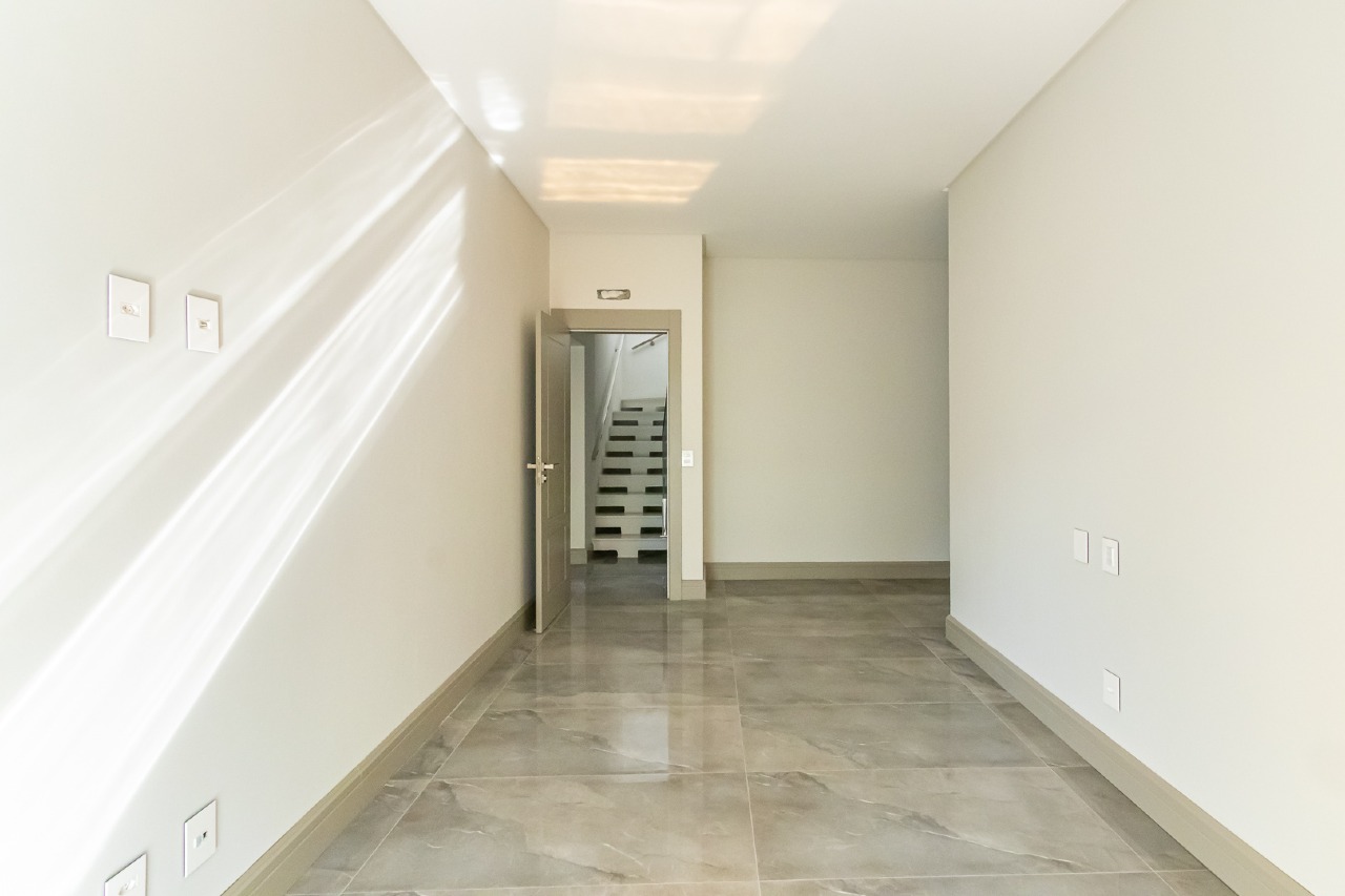 Cobertura à venda no Praia Brava: 