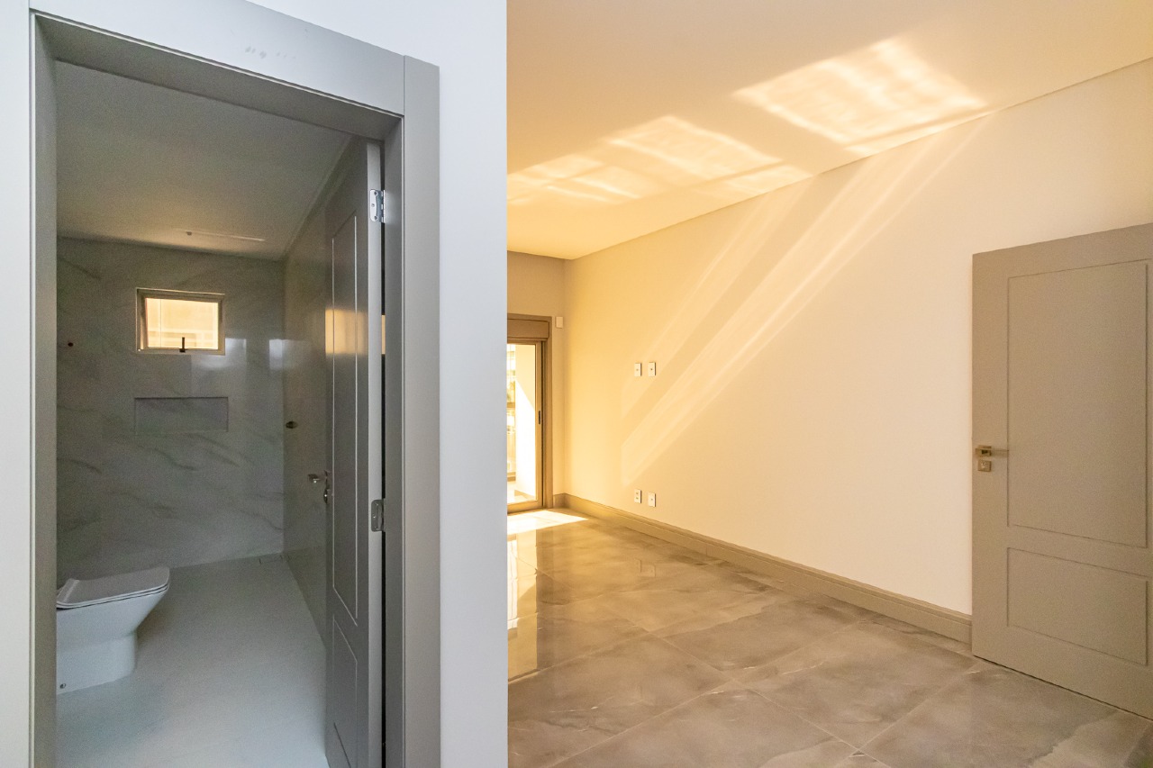 Cobertura à venda no Praia Brava: 