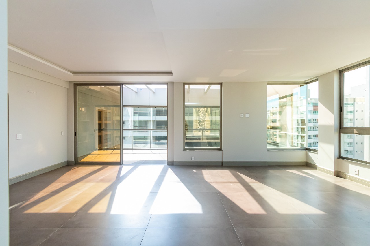 Cobertura à venda no Praia Brava: 