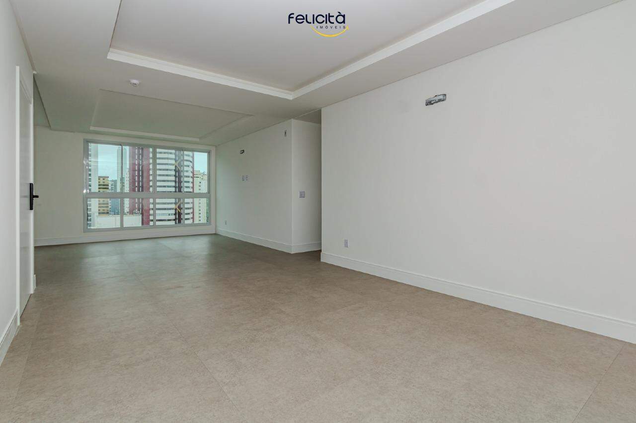 Apartamento de 4 quartos, 143m² no bairro Centro, em Balneário Camboriú | Eu Corretor