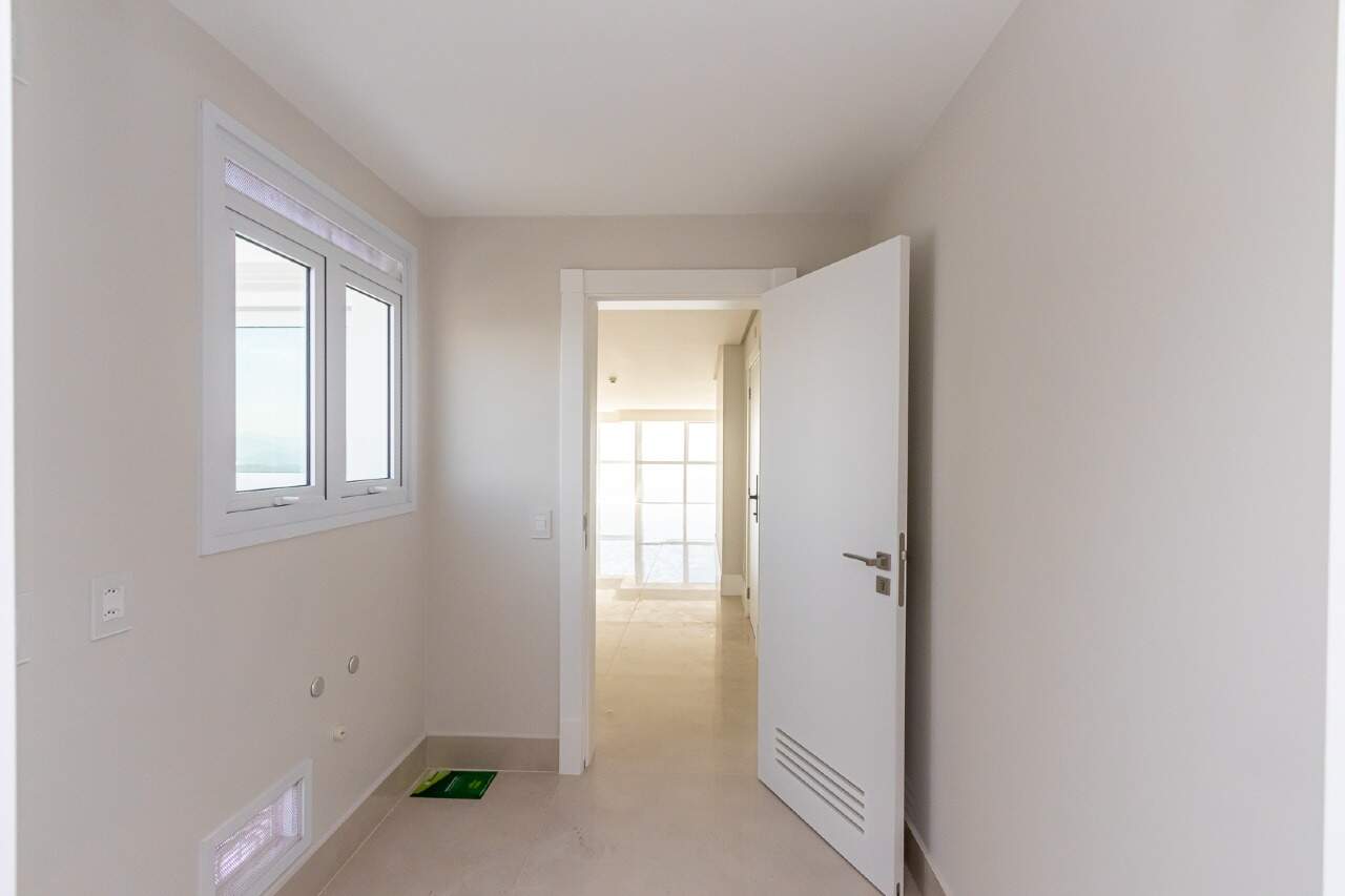 Apartamento de 4 quartos, 214m² no bairro Centro, em Balneário Camboriú | Eu Corretor
