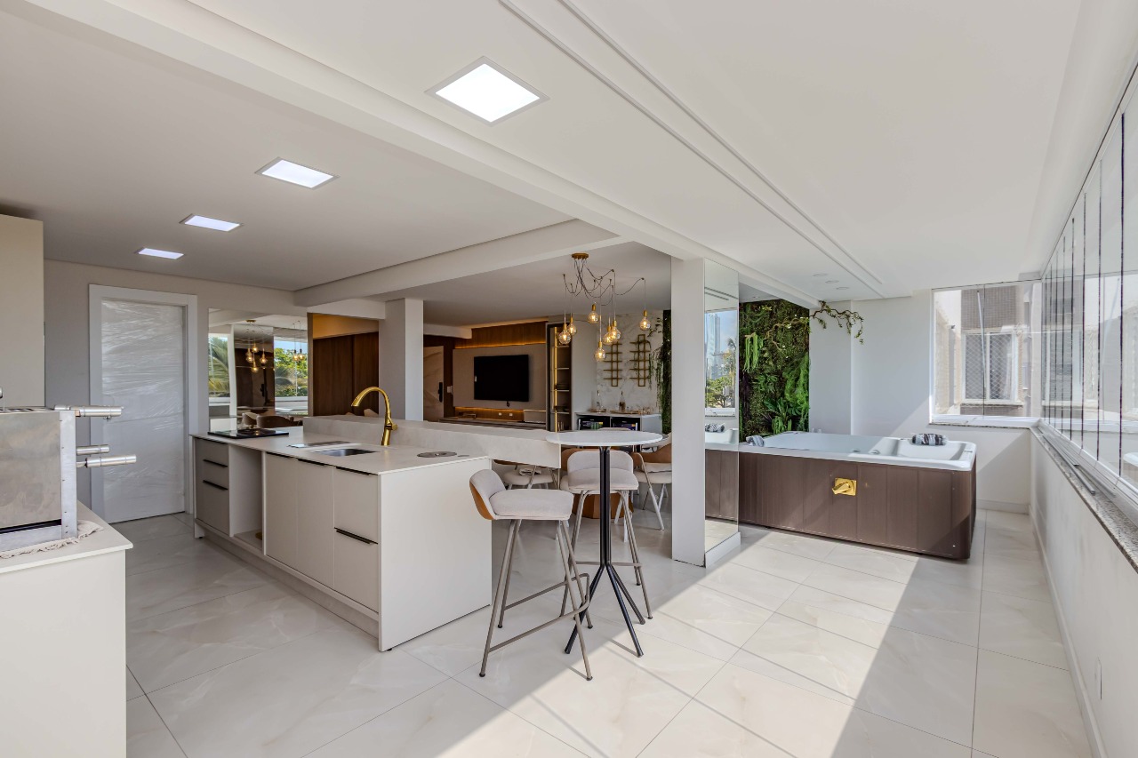 Apartamento diferenciado à venda no Centro: