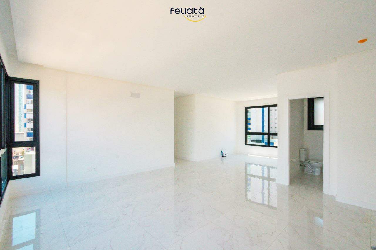 Apartamento de 3 quartos, 130m² no bairro Centro, em Balneário Camboriú | Eu Corretor