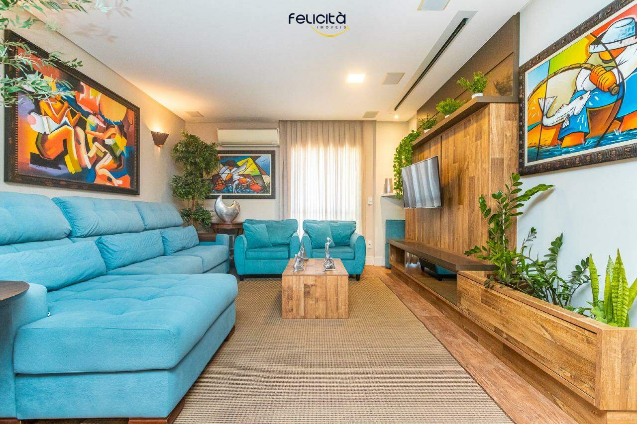 Apartamento de 3 quartos, 130m² no bairro Centro, em Balneário Camboriú | Eu Corretor