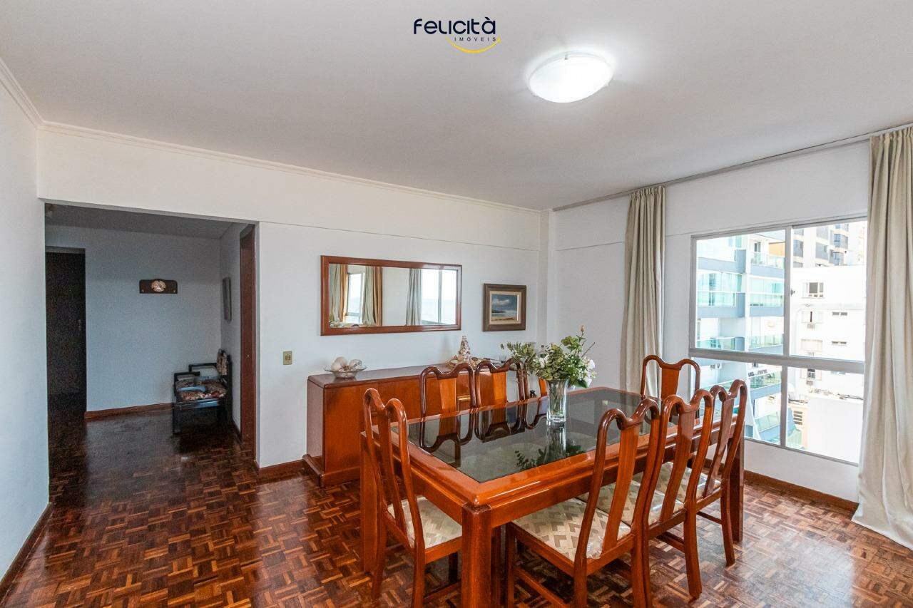 Apartamento de 3 quartos, 219m² no bairro Centro, em Balneário Camboriú | Eu Corretor