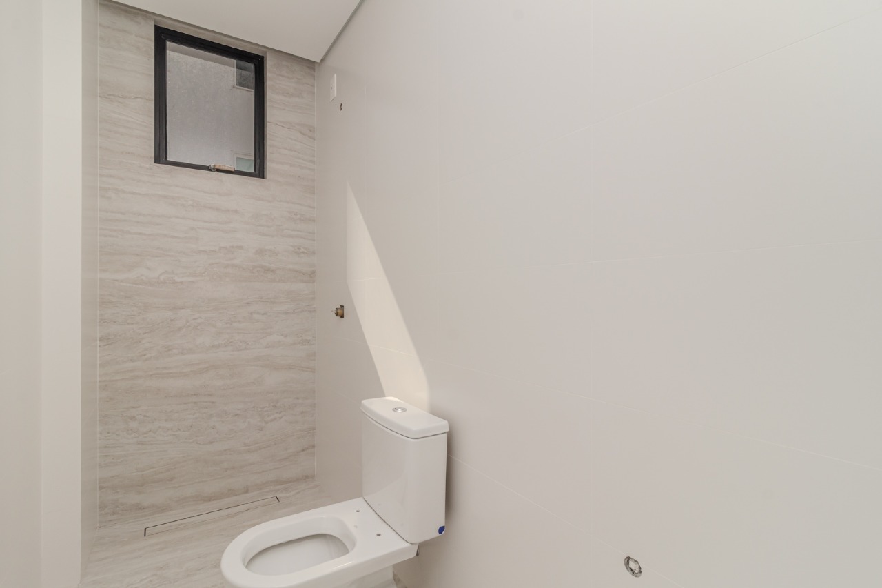 Apartamento à venda no Pioneiros: 