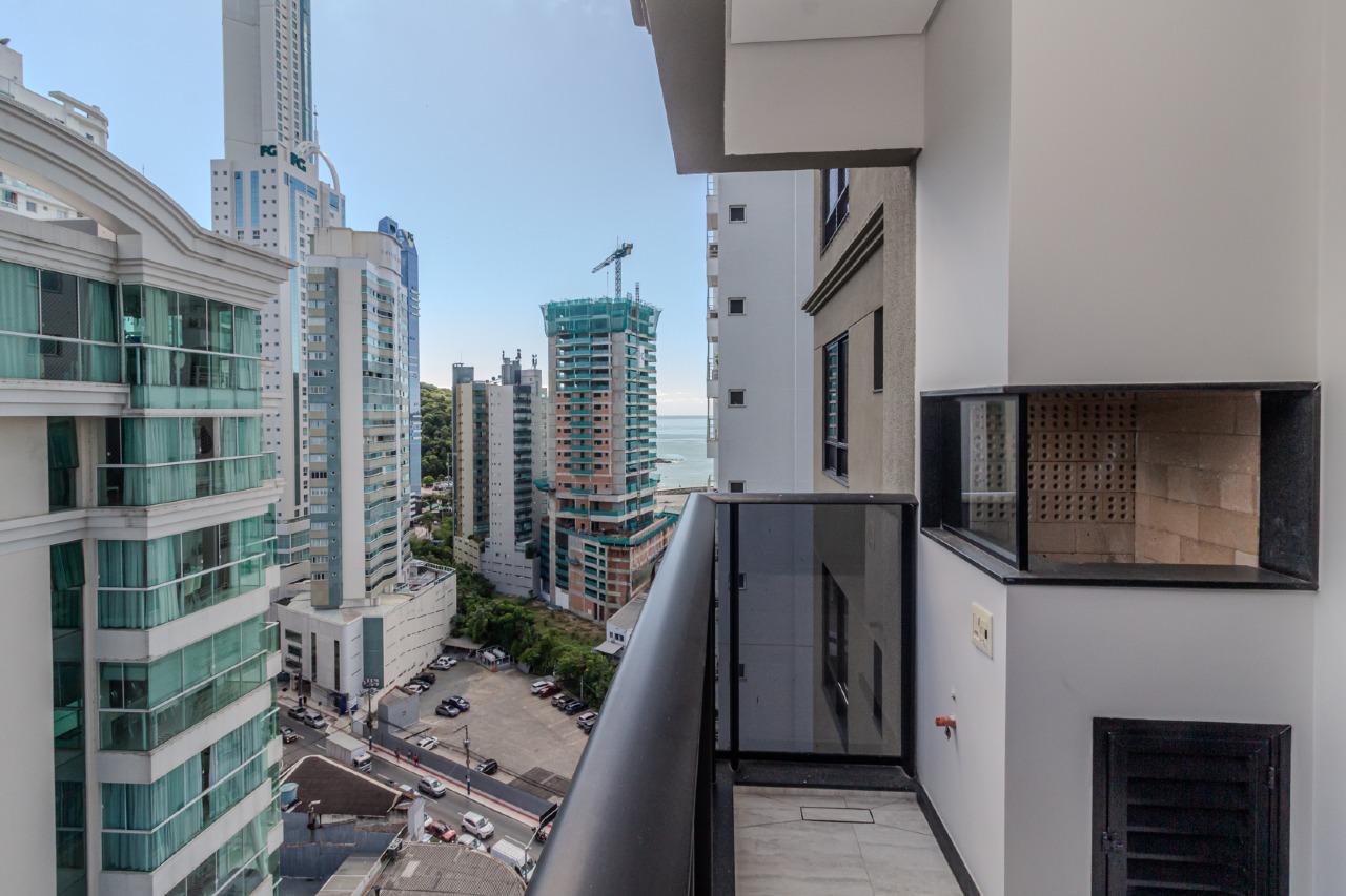 Apartamento à venda no Pioneiros: 