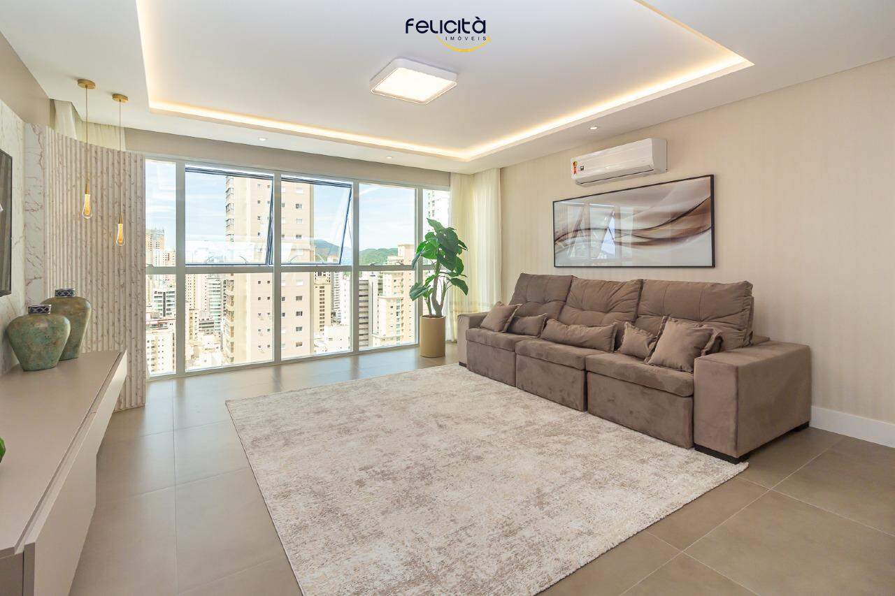 Apartamento de 3 quartos, 136m² no bairro Centro, em Balneário Camboriú | Eu Corretor