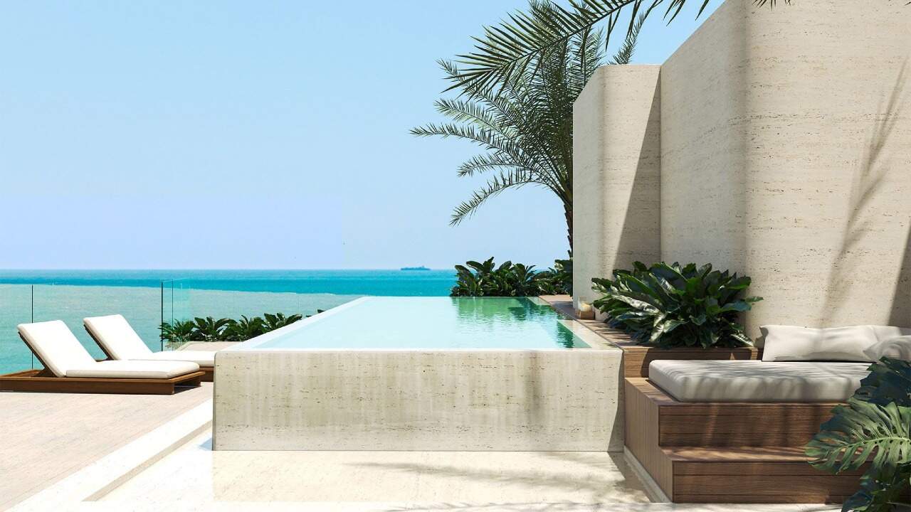 Cobertura à venda no Praia Brava: Piscina da mega cobertura com a borda voltada para o mar (imagem ilustrativa)