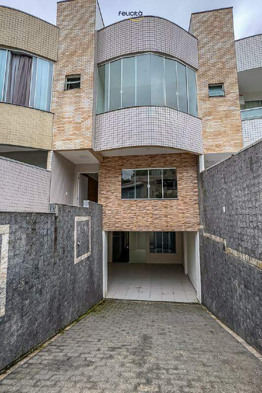 Casa de 3 quartos, 140m² no bairro Ariribá, em Balneário Camboriú | Eu Corretor