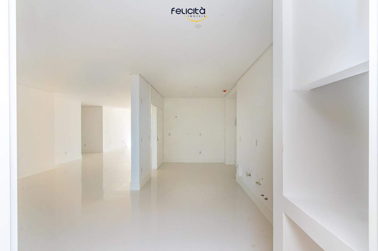 Apartamento de 4 quartos, 265m² no bairro Barra Sul, em Balneário Camboriú | Eu Corretor