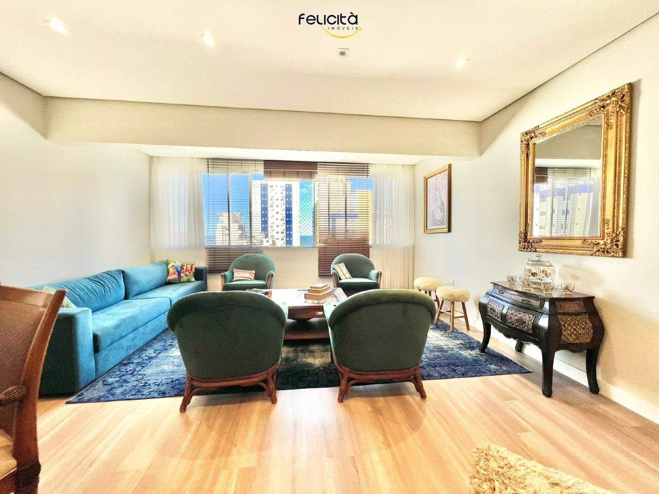 Apartamento de 3 quartos, 227m² no bairro Centro, em Balneário Camboriú | Eu Corretor