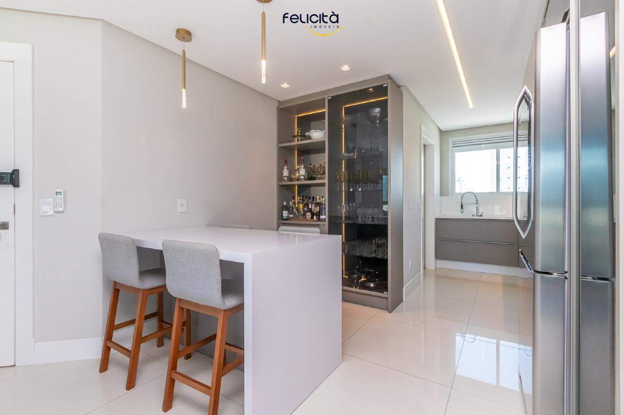 Apartamento de 4 quartos, 130m² no bairro Centro, em Balneário Camboriú | Eu Corretor