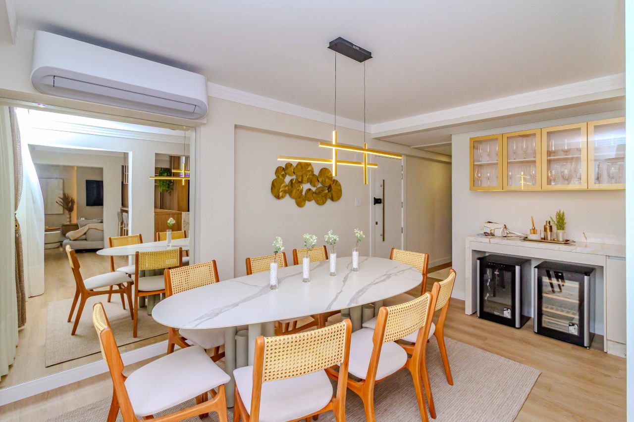 Apartamento à venda no Pioneiros: 