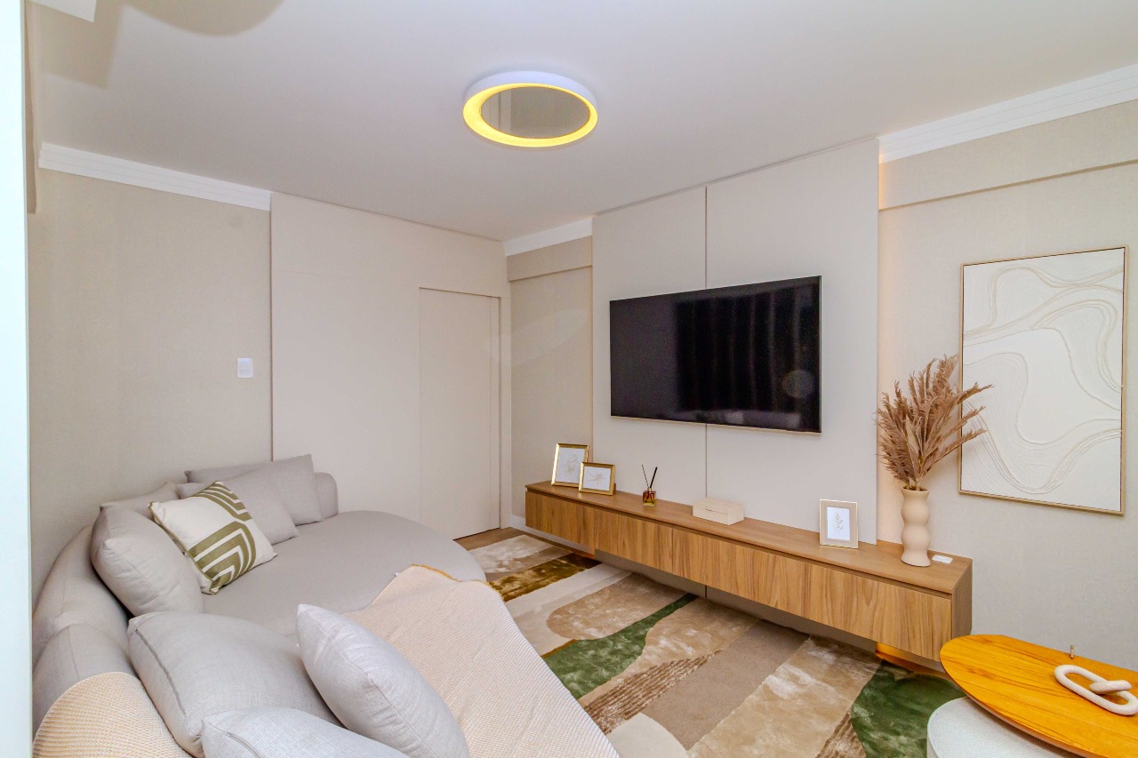 Apartamento à venda no Pioneiros: 