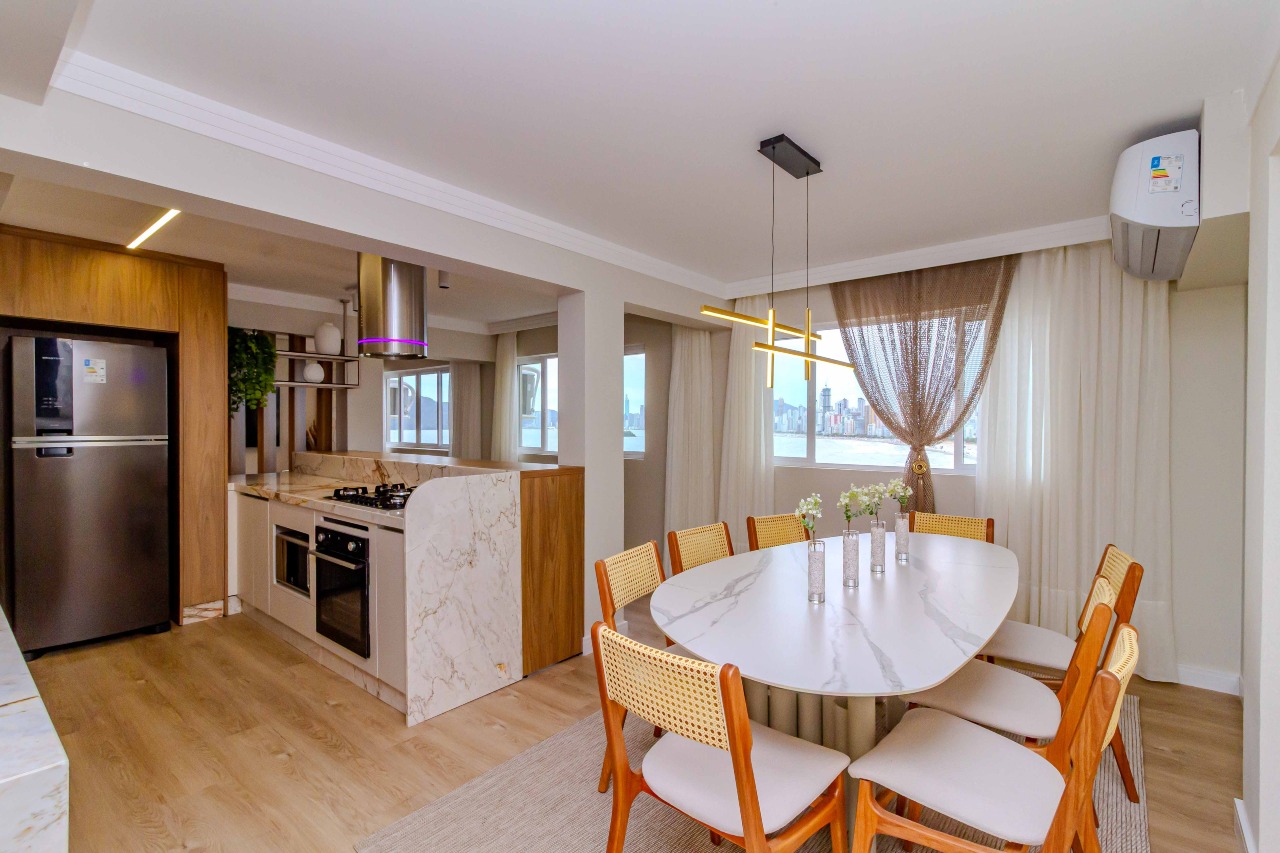 Apartamento à venda no Pioneiros: 