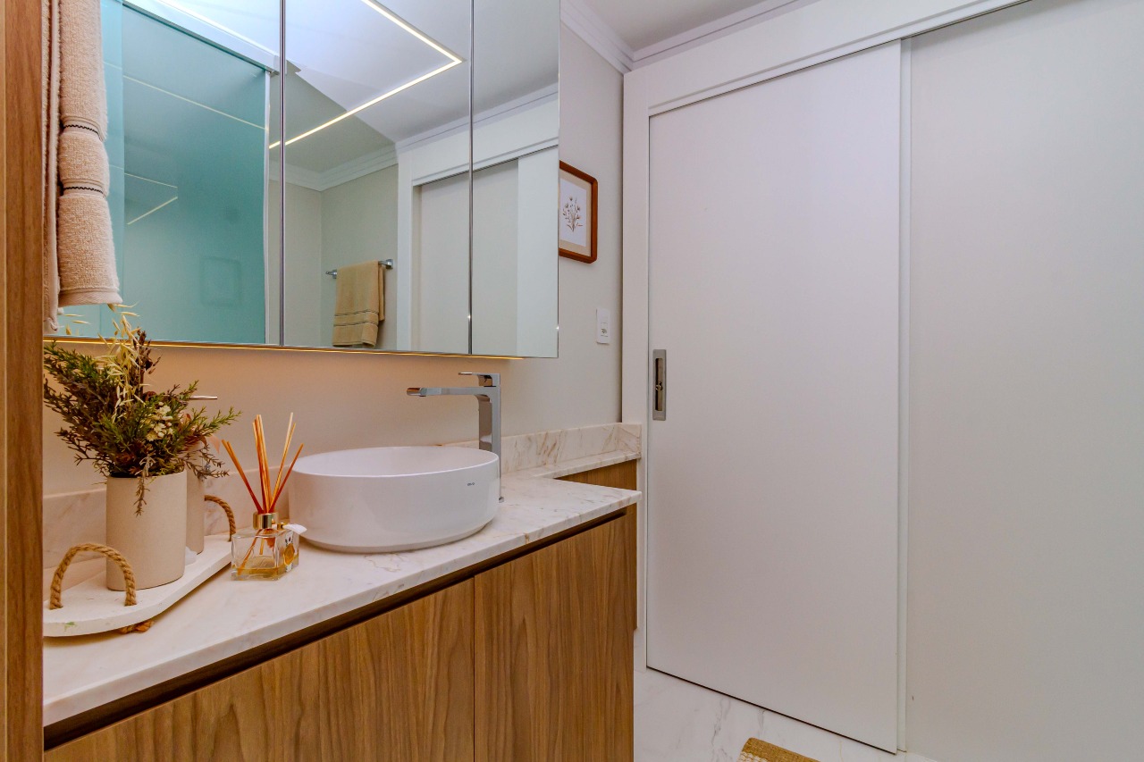 Apartamento à venda no Pioneiros: 