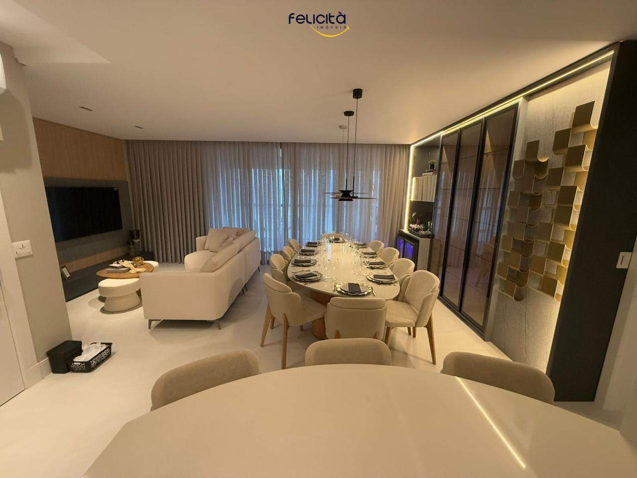 Apartamento de 4 quartos, 132m² no bairro Centro, em Balneário Camboriú | Eu Corretor