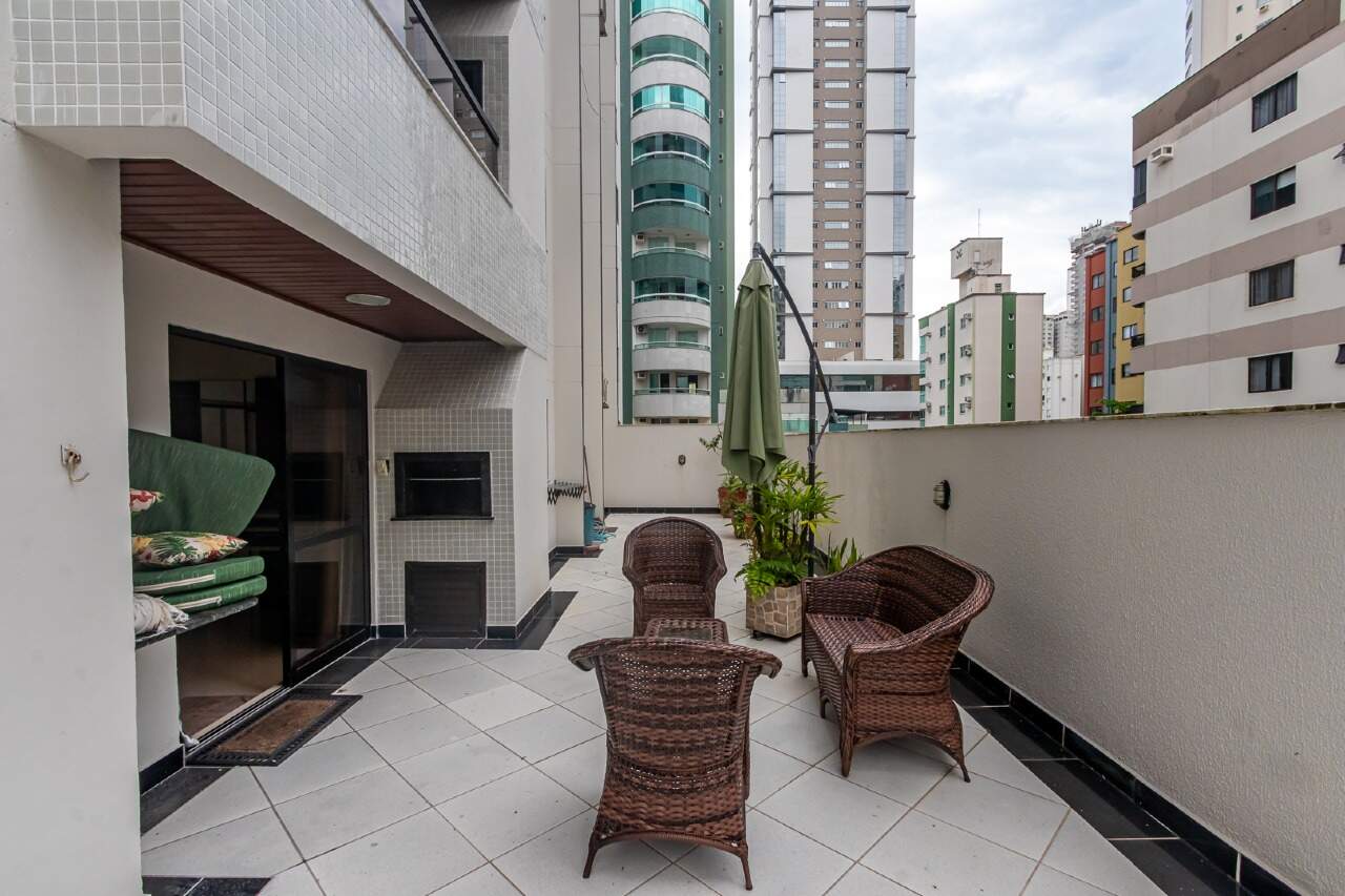 Apartamento de 2 quartos, 117m² no bairro Centro, em Balneário Camboriú | Eu Corretor