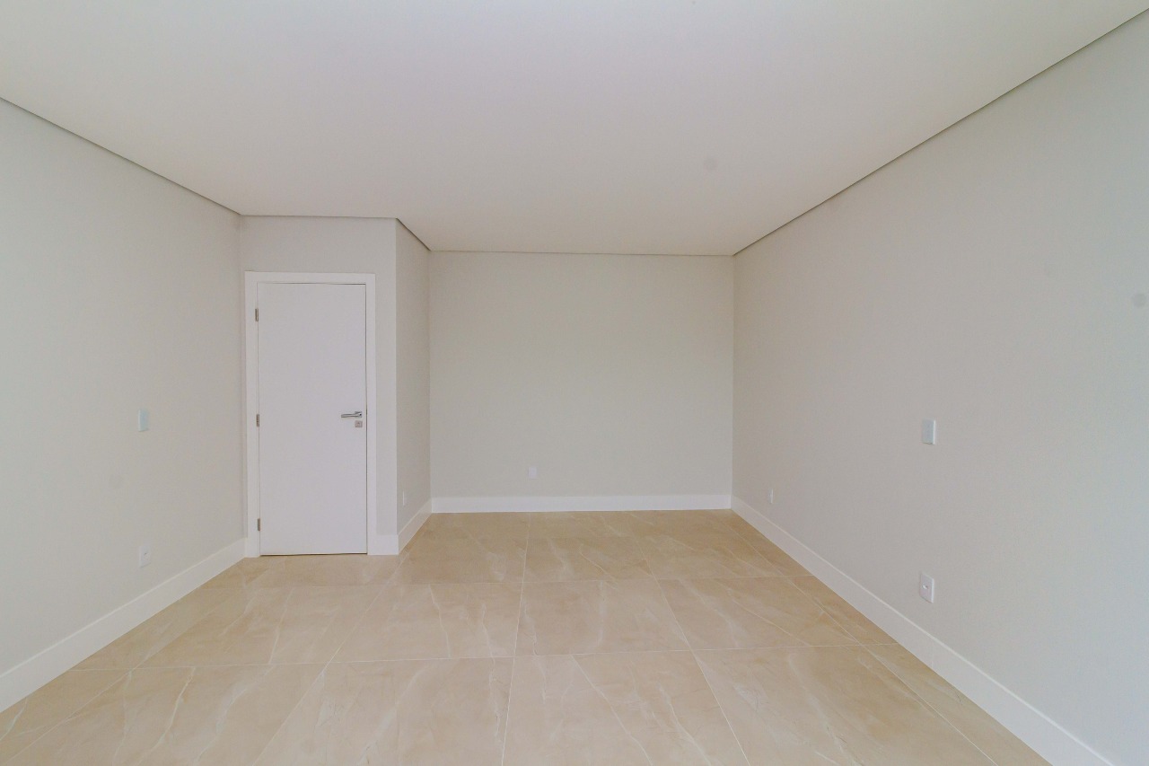 Cobertura à venda no Praia Brava: 