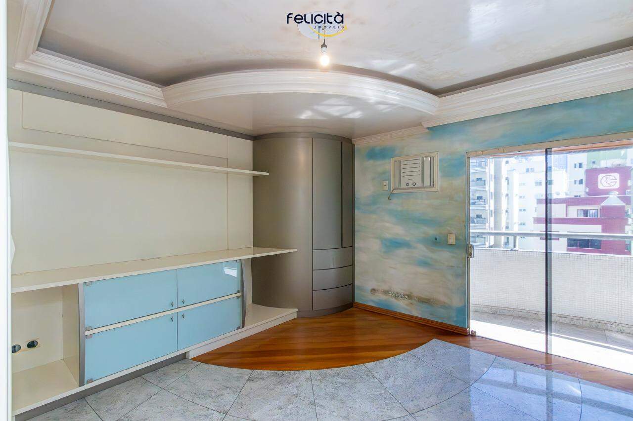 Apartamento de 3 quartos, 399m² no bairro Centro, em Balneário Camboriú | Eu Corretor