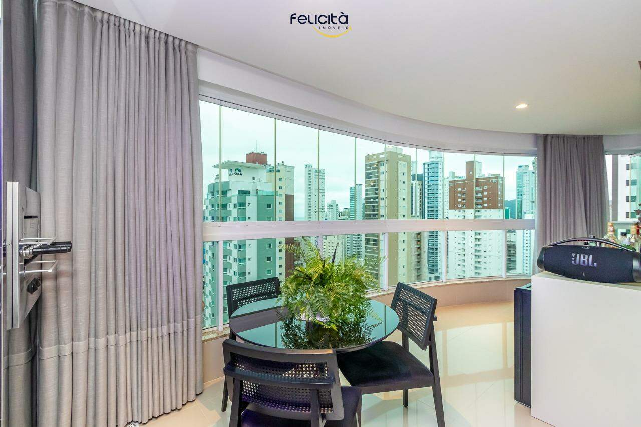 Apartamento de 3 quartos, 138m² no bairro Centro, em Balneário Camboriú | Eu Corretor