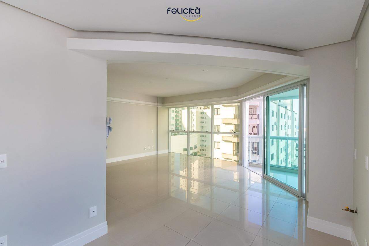 Apartamento de 3 quartos, 143m² no bairro Centro, em Balneário Camboriú | Eu Corretor