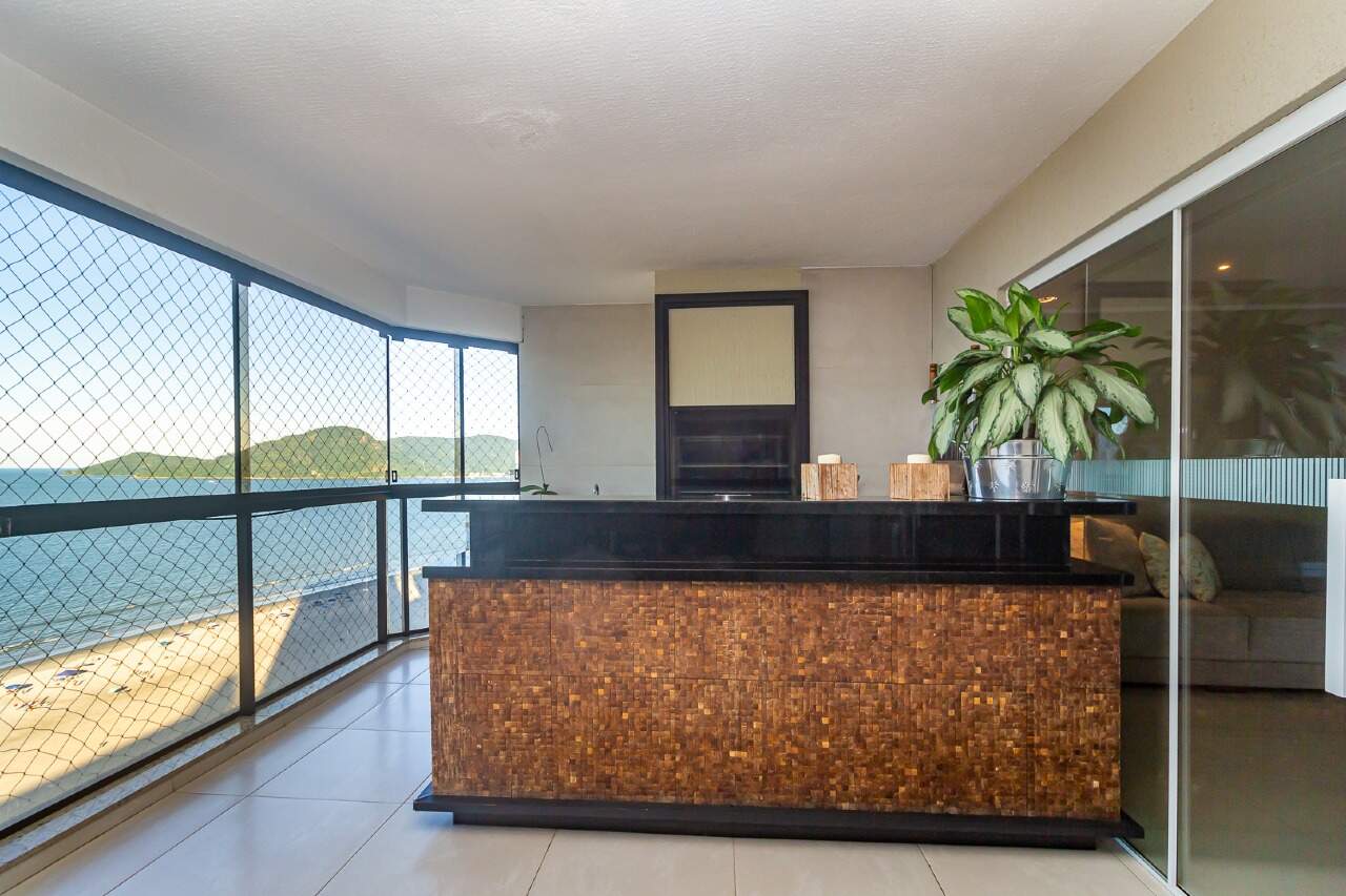 Apartamento de 4 quartos, 350m² no bairro Centro, em Balneário Camboriú | Eu Corretor