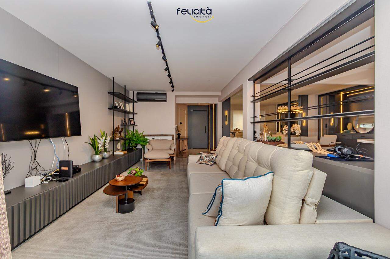 Cobertura de 4 quartos, 234m² no bairro Centro, em Balneário Camboriú | Eu Corretor