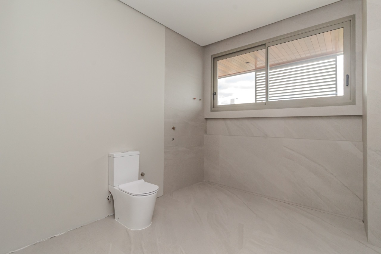 Cobertura à venda no Praia Brava: 