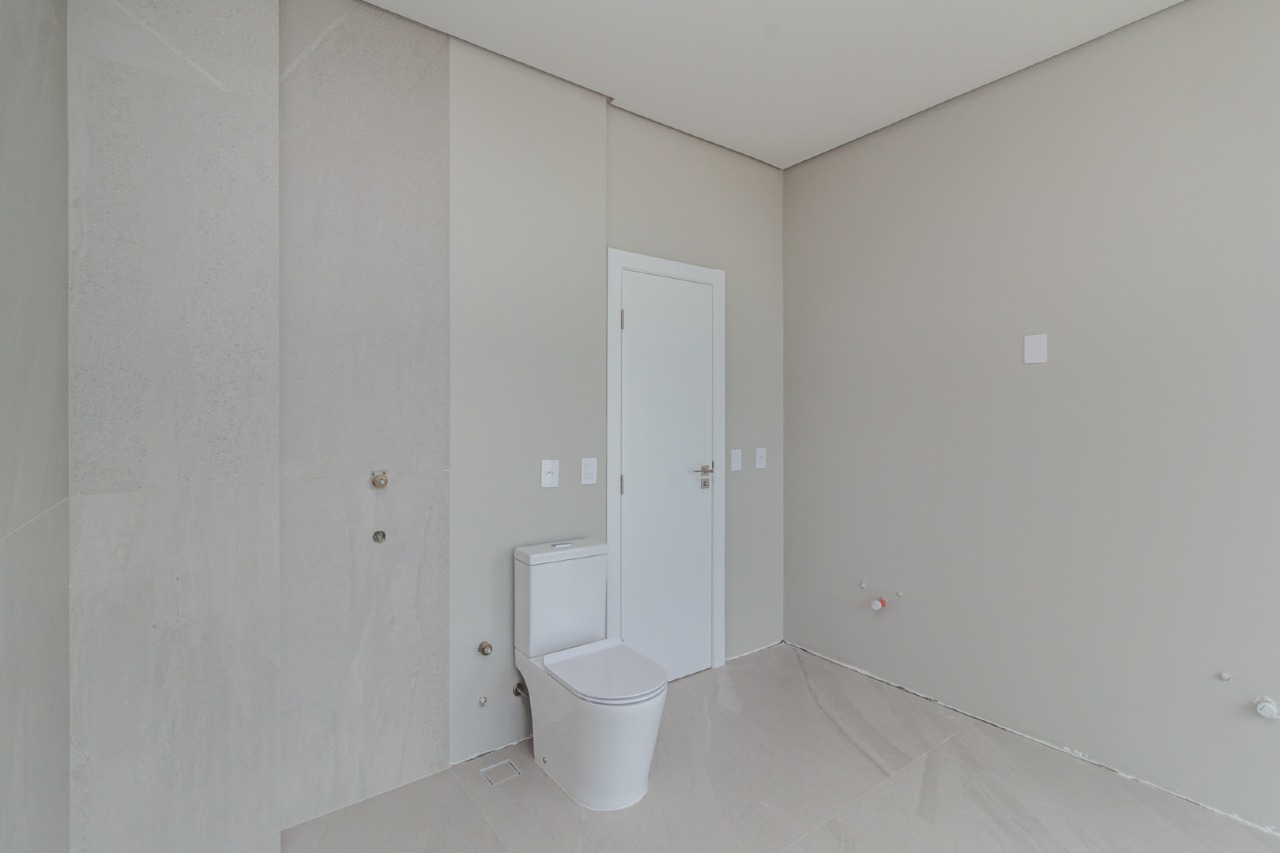 Cobertura à venda no Praia Brava: 