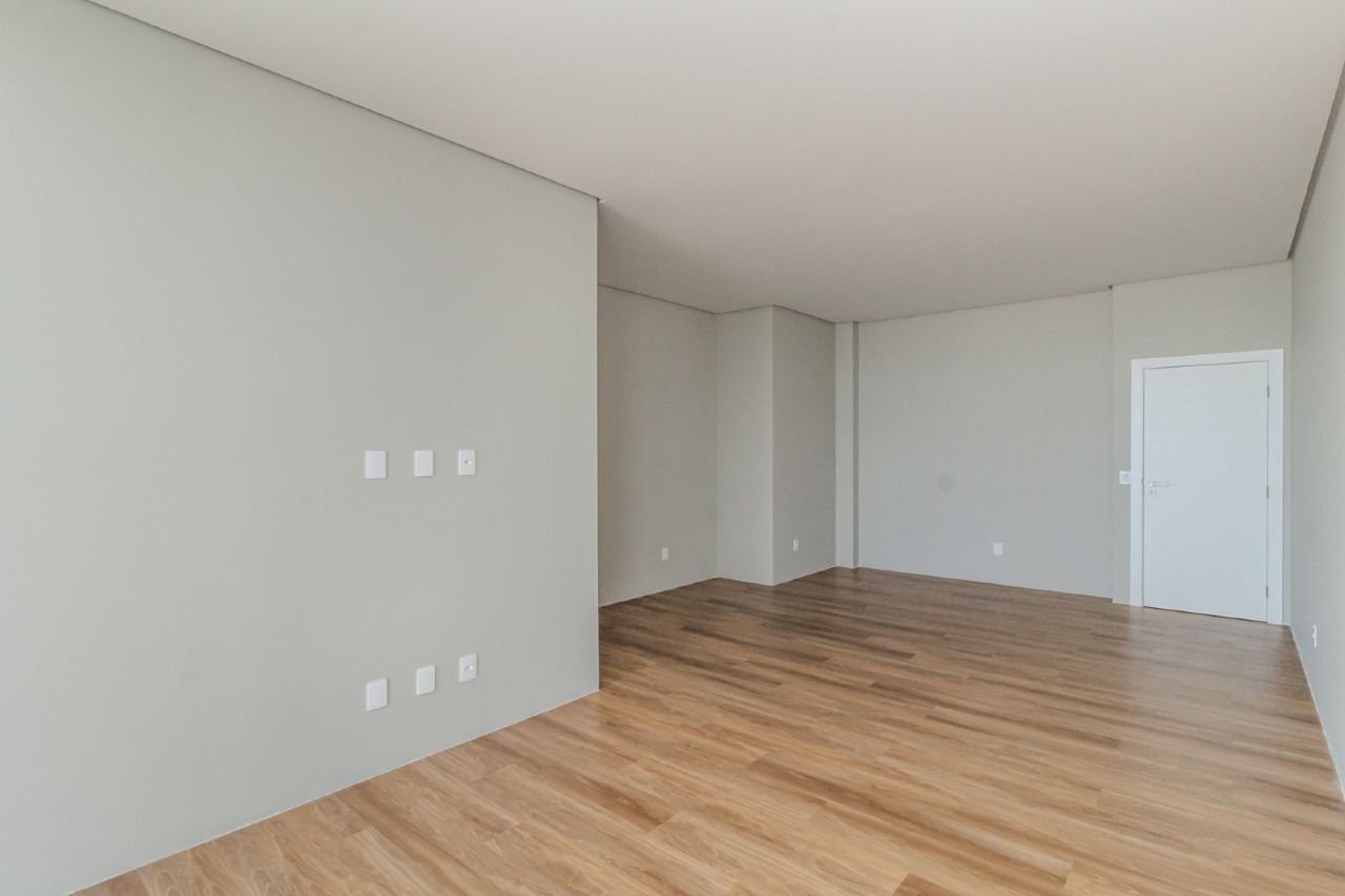 Cobertura à venda no Praia Brava: 