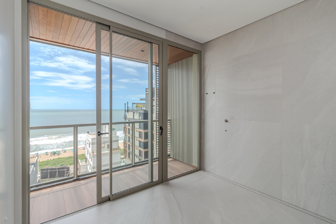 Cobertura à venda no Praia Brava: 