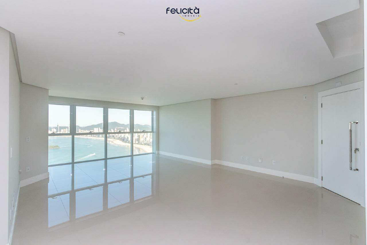 Apartamento de 3 quartos, 164m² no bairro Pioneiros, em Balneário Camboriú | Eu Corretor