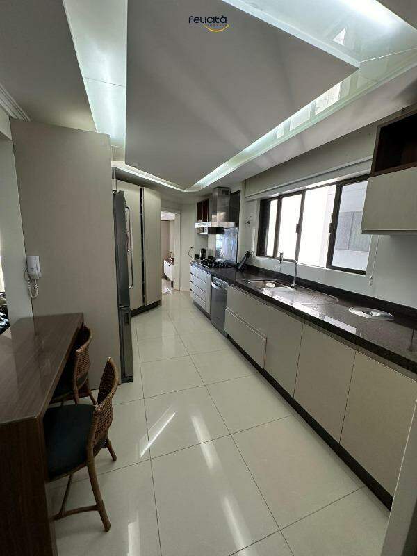 Apartamento de 4 quartos, 314m² no bairro Centro, em Balneário Camboriú | Eu Corretor