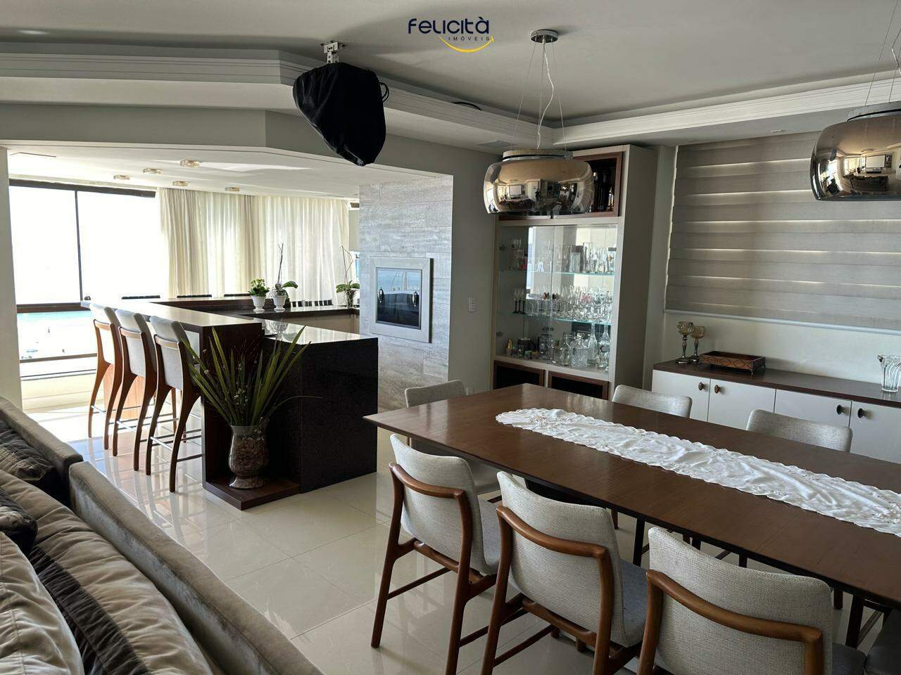 Apartamento de 4 quartos, 314m² no bairro Centro, em Balneário Camboriú | Eu Corretor