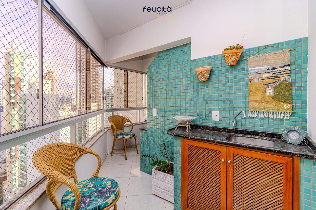 Apartamento de 3 quartos, 135m² no bairro Centro, em Balneário Camboriú | Eu Corretor
