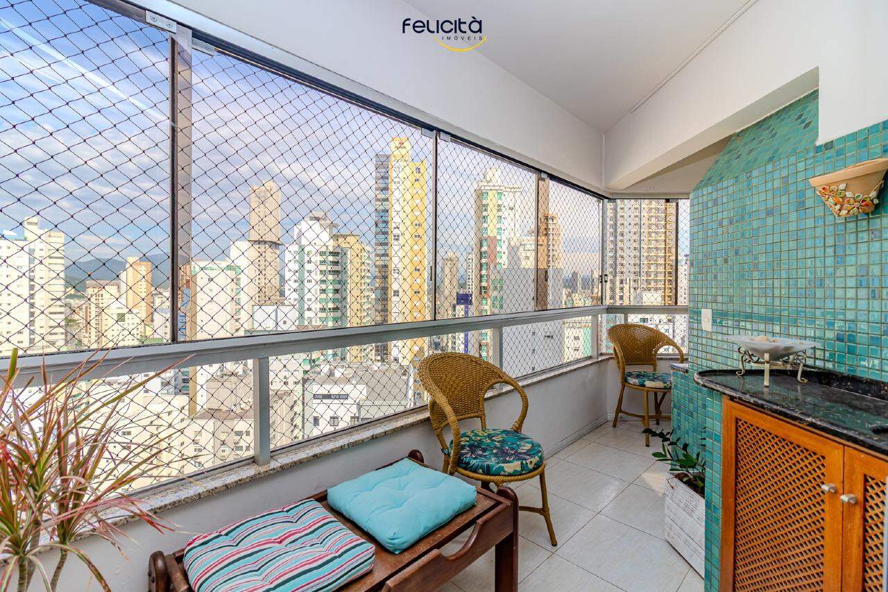 Apartamento de 3 quartos, 135m² no bairro Centro, em Balneário Camboriú | Eu Corretor