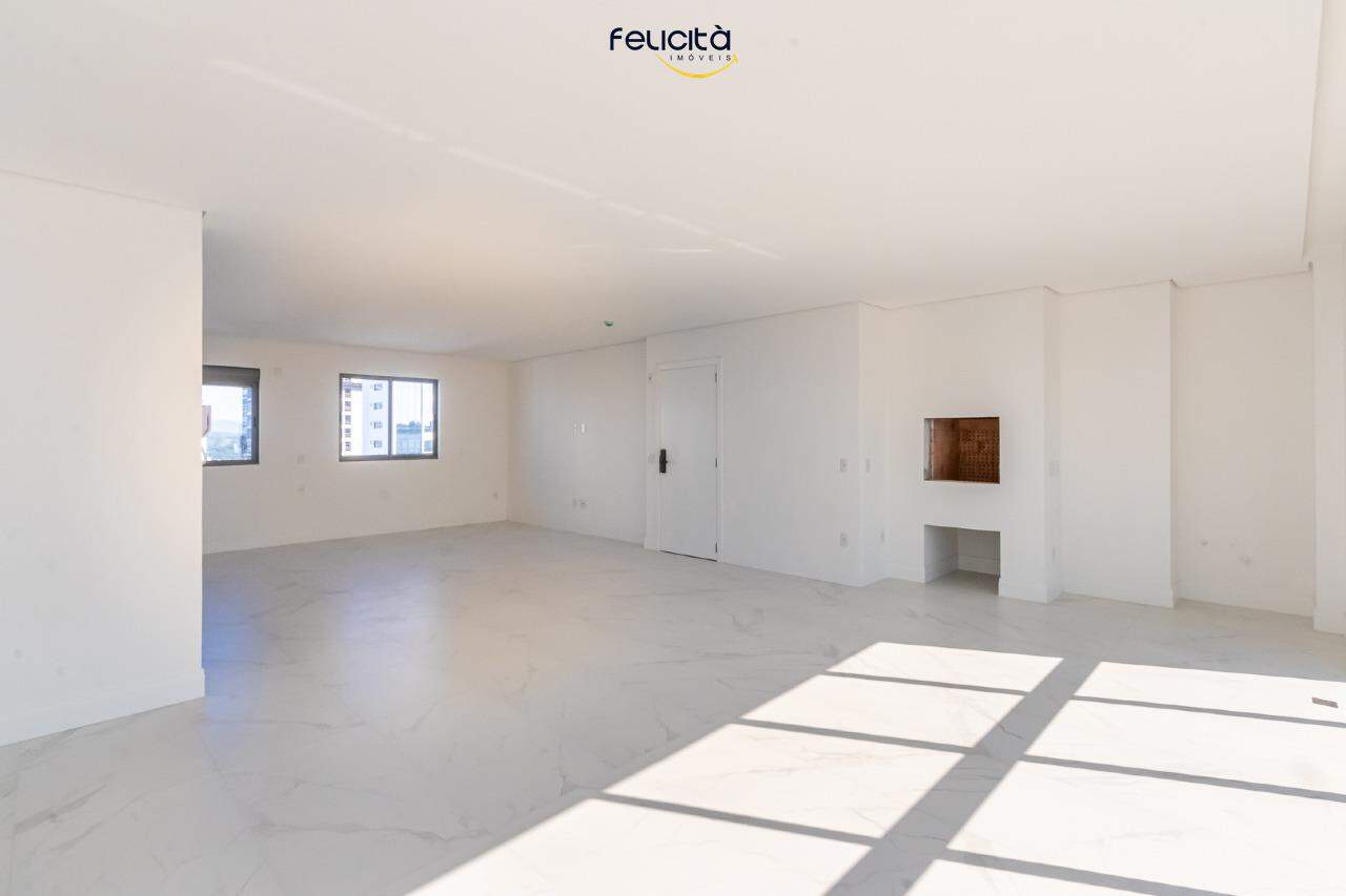 Apartamento de 3 quartos, 169m² no bairro Pioneiros, em Balneário Camboriú | Eu Corretor