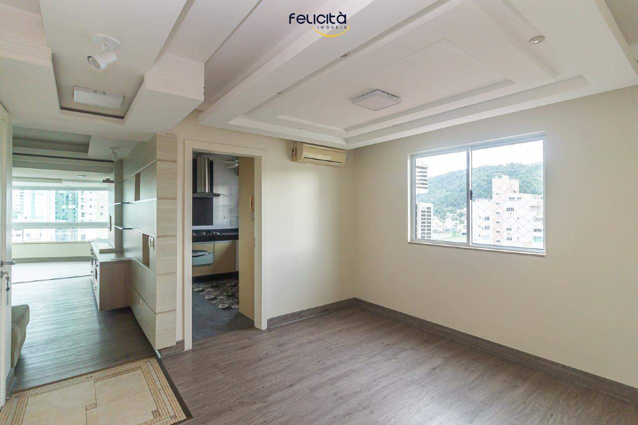 Apartamento de 3 quartos, 136m² no bairro Centro, em Balneário Camboriú | Eu Corretor