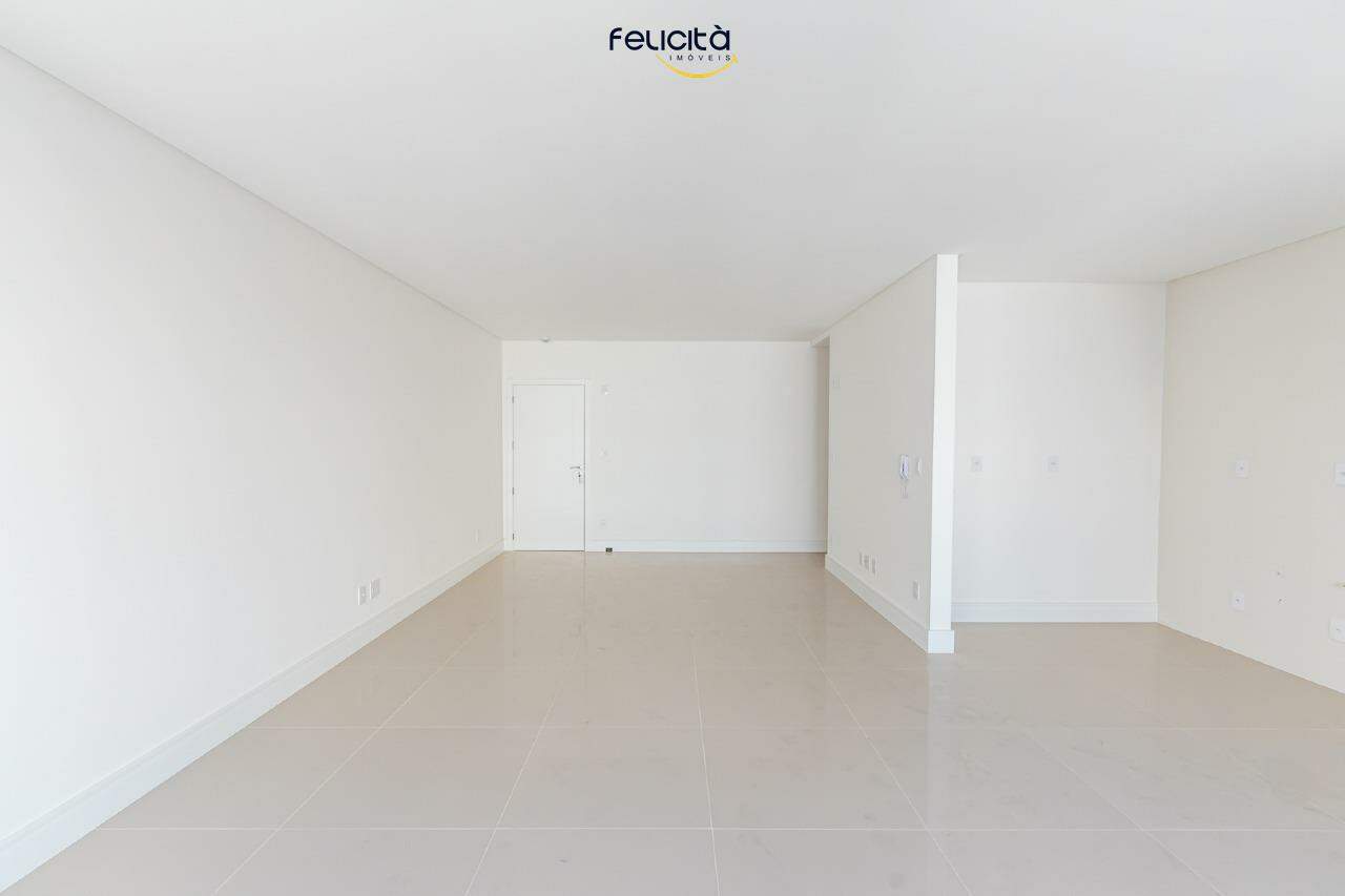 Apartamento de 3 quartos, 116m² no bairro Centro, em Balneário Camboriú | Eu Corretor