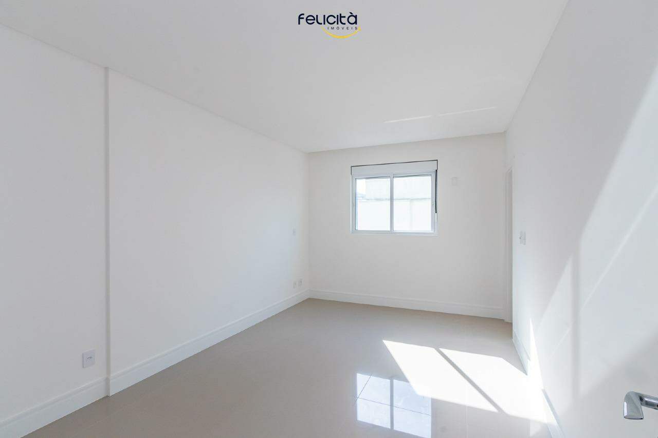 Apartamento de 3 quartos, 116m² no bairro Centro, em Balneário Camboriú | Eu Corretor