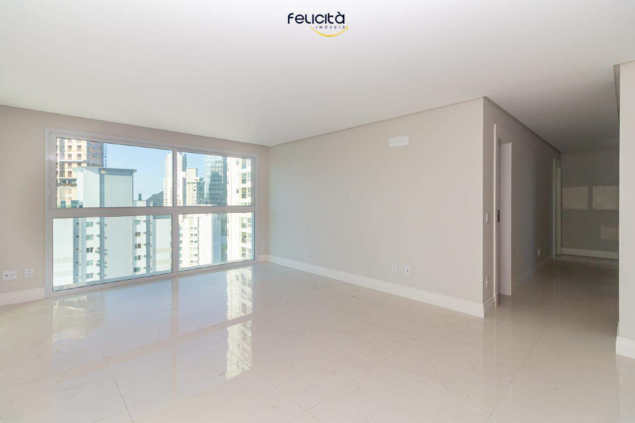 Apartamento de 3 quartos, 139m² no bairro Centro, em Balneário Camboriú | Eu Corretor