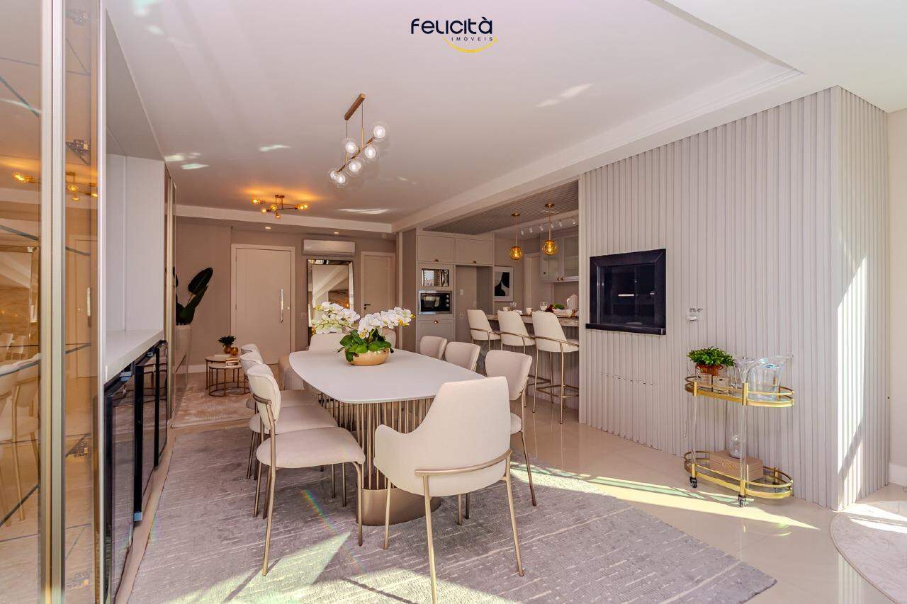 Apartamento de 3 quartos, 130m² no bairro Centro, em Balneário Camboriú | Eu Corretor