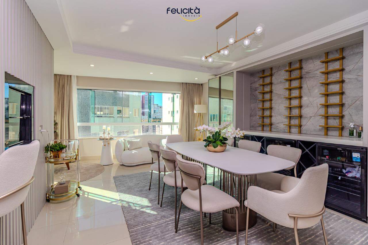 Apartamento de 3 quartos, 130m² no bairro Centro, em Balneário Camboriú | Eu Corretor