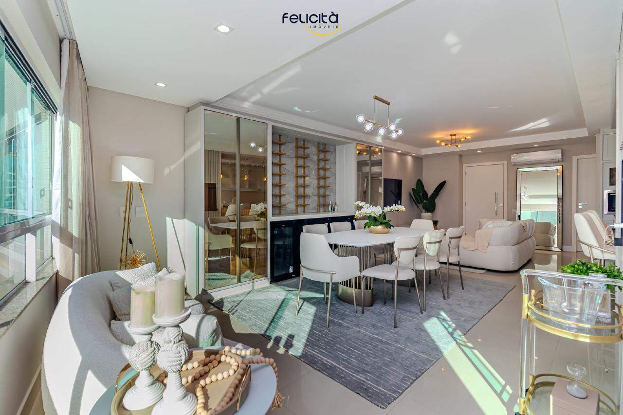 Apartamento de 3 quartos, 130m² no bairro Centro, em Balneário Camboriú | Eu Corretor