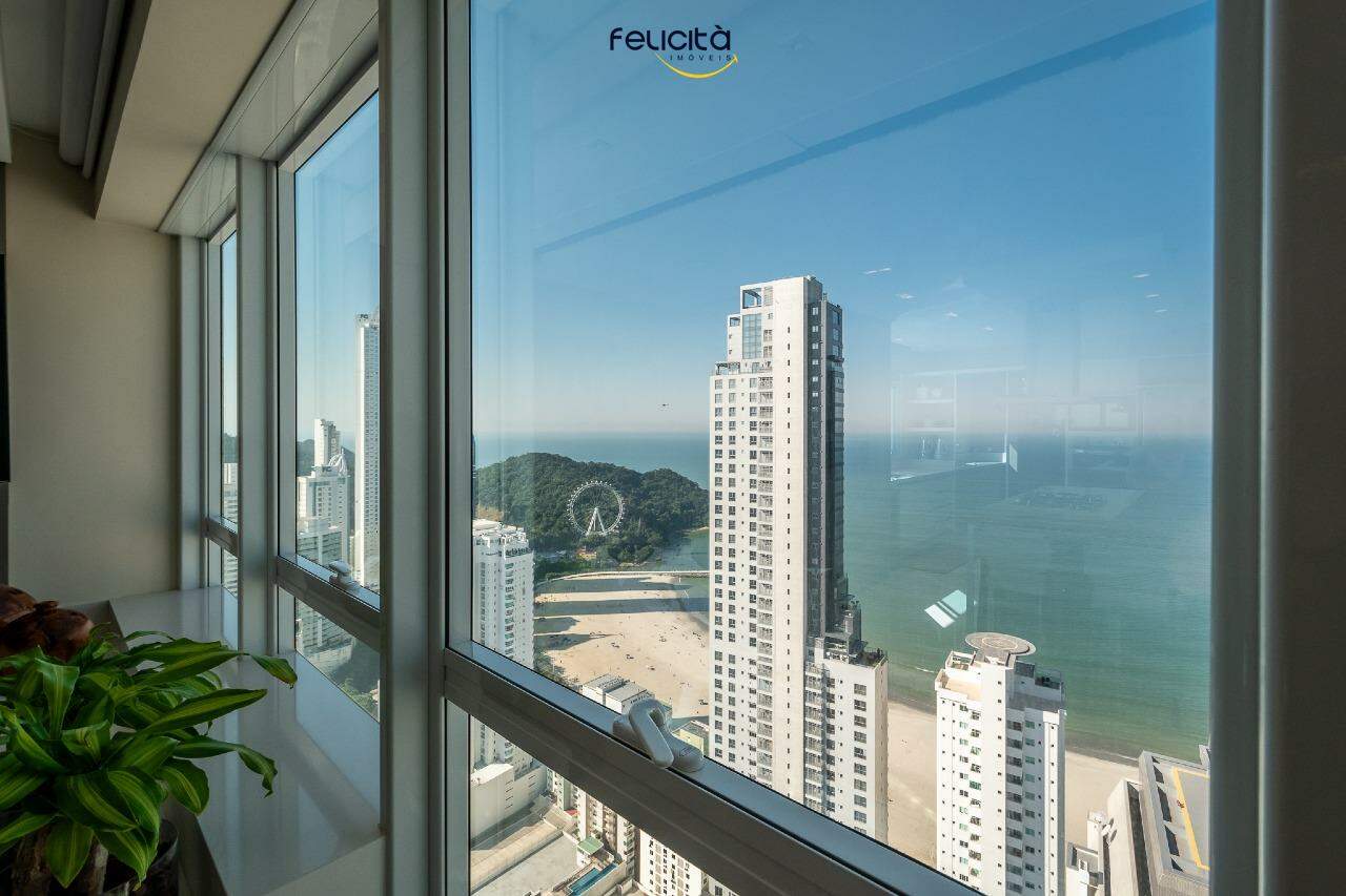 Apartamento de 4 quartos, 234m² no bairro Centro, em Balneário Camboriú | Eu Corretor