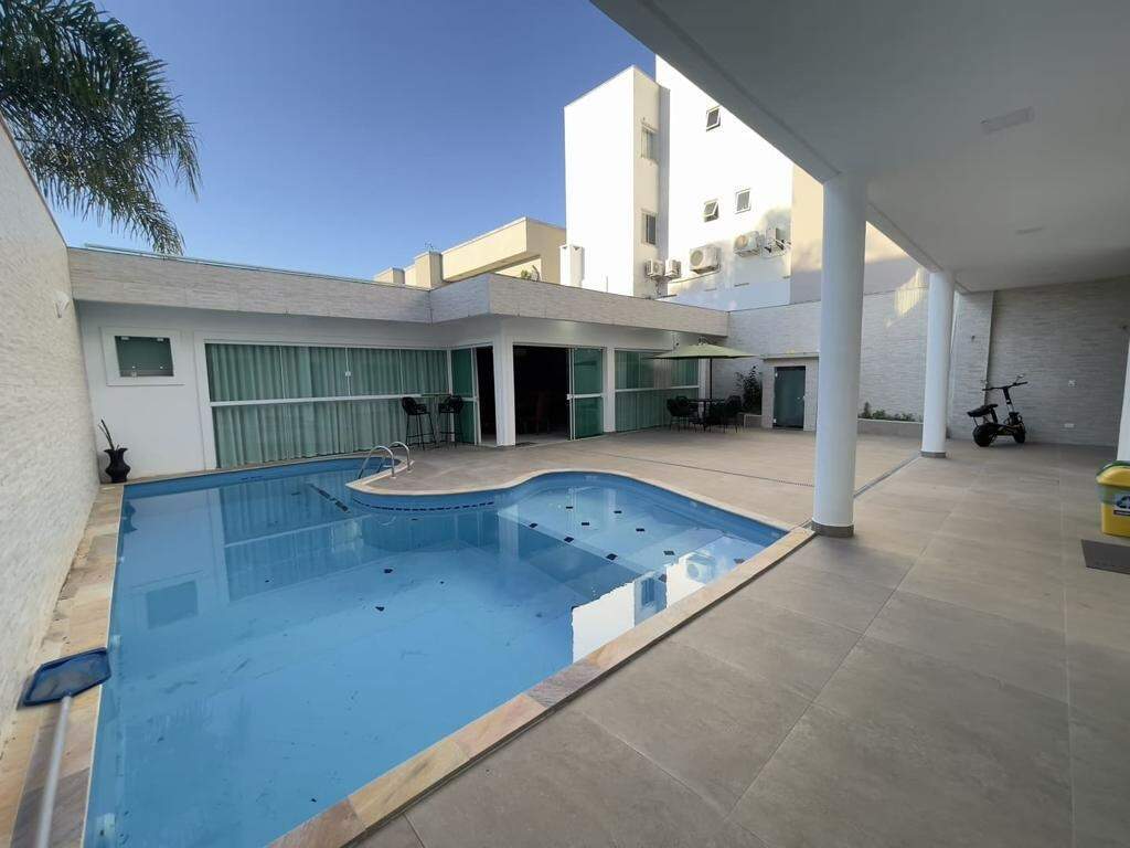 Casas à venda no Praia dos Amores: 