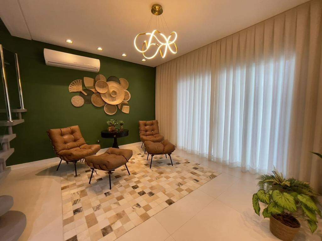 Casas à venda no Praia dos Amores: 