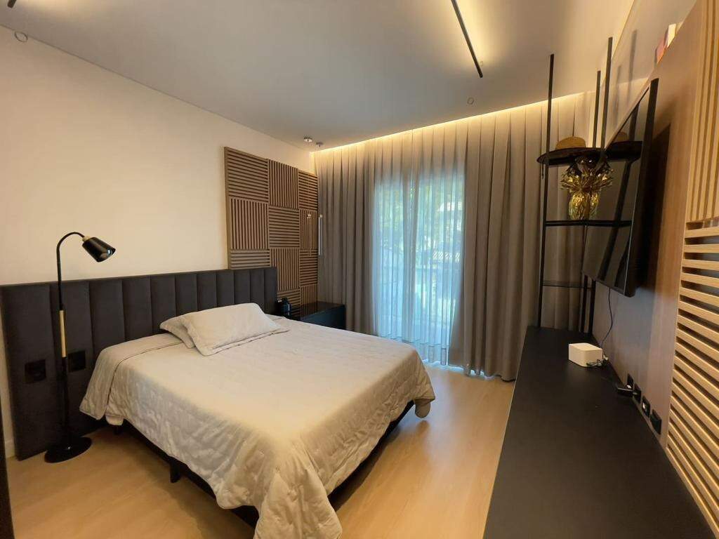 Casas à venda no Praia dos Amores: 
